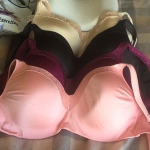 4 Playtex Love my Curves bras. Price is per bra. Please specify color.